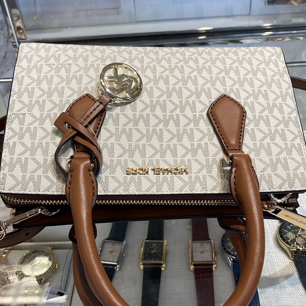 Michael Kors Small Sheila Satchel Crossbody Vanilla  NWT